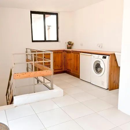 7 Mediterranean Guest house