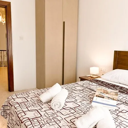 Guest house 7 Mediterranean St. Paul's Bay